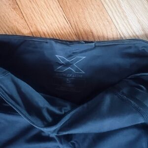 2XU Women’s Motion High Rise Compression Leggings